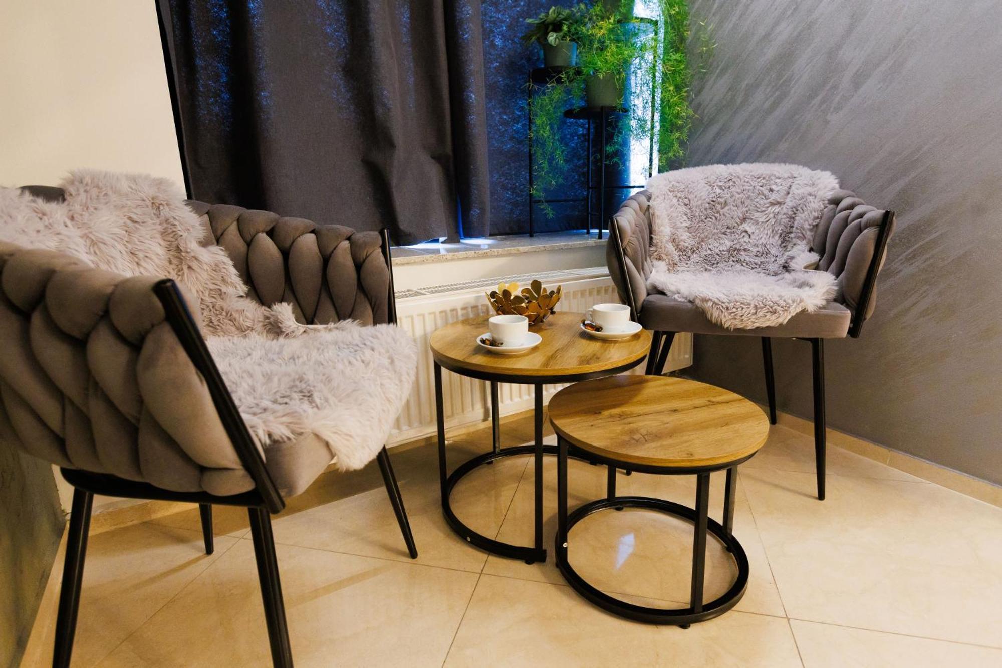 Leo Apartment Free Parking - President Palace Bratislava Exterior foto